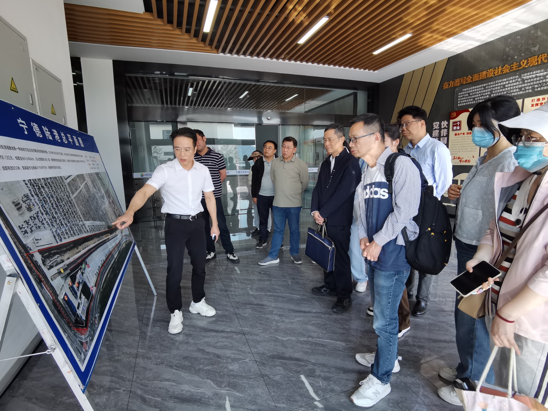 寧德汽車基地項(xiàng)目鐵路專用線擴(kuò)建工程可研報(bào)告評(píng)估會(huì)順利召開，張長(zhǎng)明拍攝1.jpg